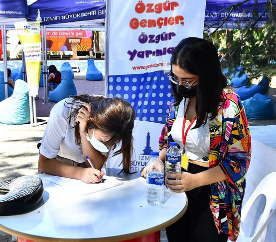 Büyükşehir'den üniversite adaylarına danışmanlık hizmeti