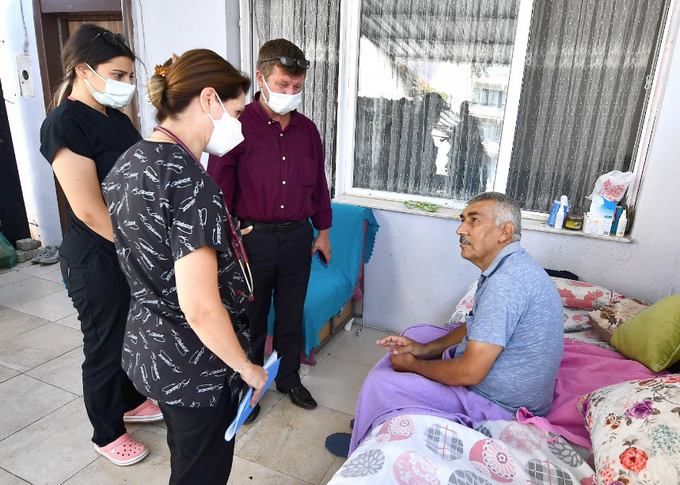 Eşrefpaşa Hastanesi'nin evde bakım hizmet ağı genişliyor