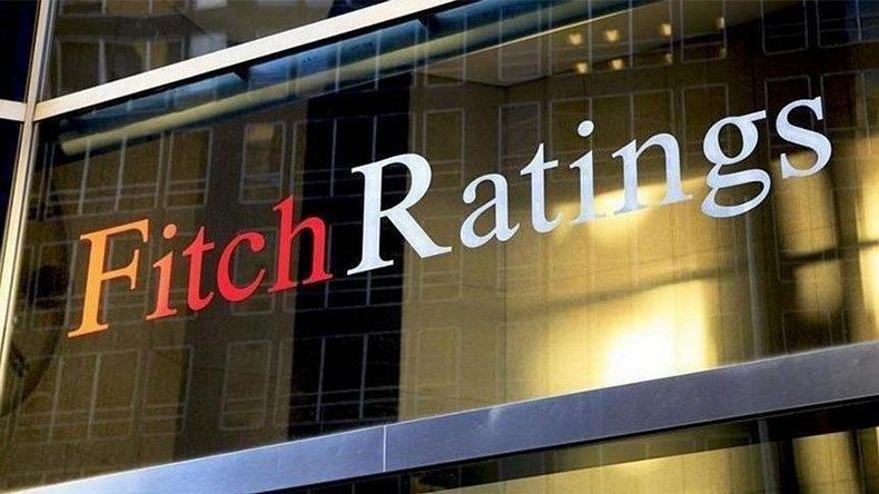 Fitch Türkiye’nin kredi notunu düşürdü