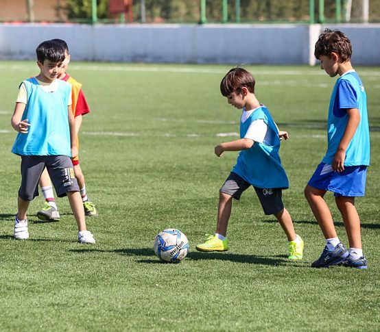 Futbolun genç yetenekleri Buca’da keşfediliyor