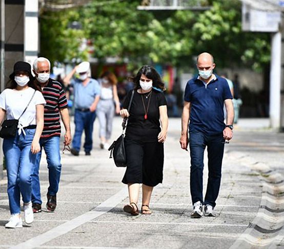 İşte vakaların en yoğun olduğu ilçeler: İzmir alarm veriyor!