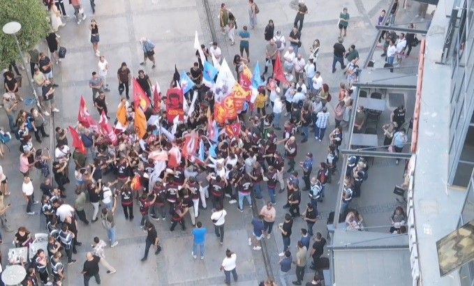 İzmir'deki Suruç anmasında gerginlik: 29 gözaltı