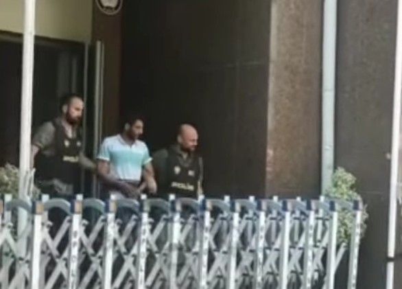 İzmir’de Eski Vali konağından hırsızlık yapan şüpheli yakalandı