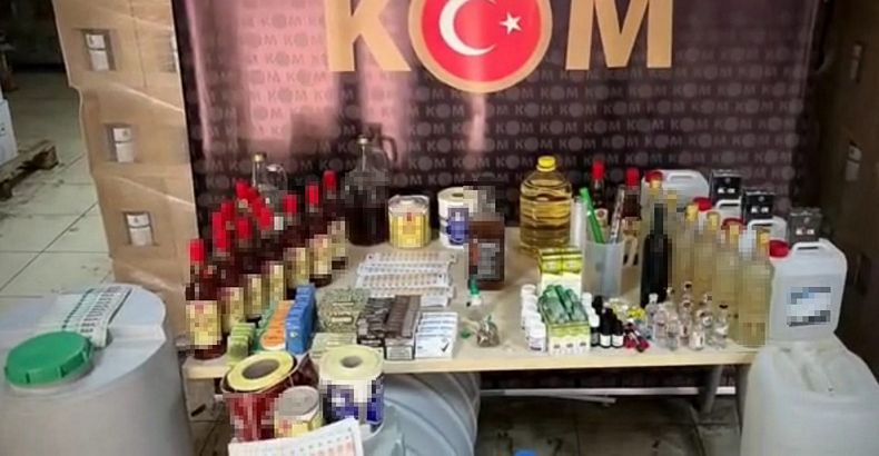 İzmir’in 6 ilçesinde sahte içki şebekesine operasyon: 2 tutuklama