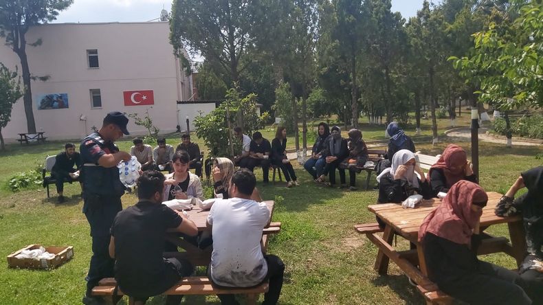 Jandarmadan düzensiz göçmenlere geçit yok