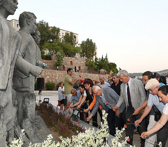 Karabağlar Madımak'ta yitirilen canları andı