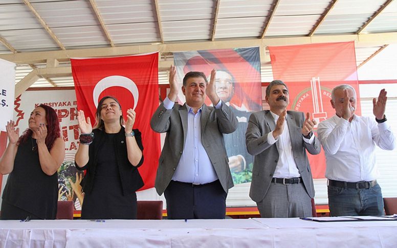 Karşıyaka'da toplu iş sözleşmesi sevinci: İmzalar atıldı