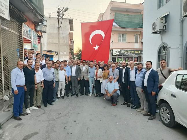 MHP İzmir'den tam saha çalışma