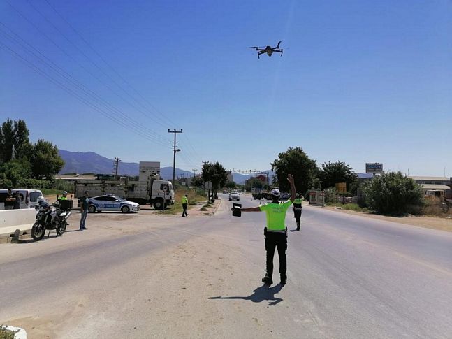 Ödemiş’te drone destekli trafik denetimi