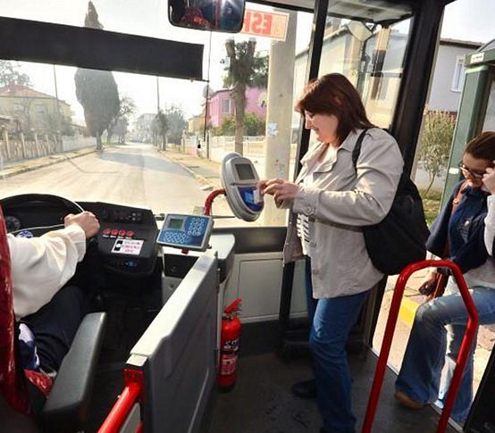 Sağlıkçıların ücretsiz ulaşımı sona erdi: Büyükşehir’den yeni hamle gelecek mi?