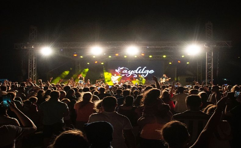 Çandarlı'yı festival coşkusu sardı