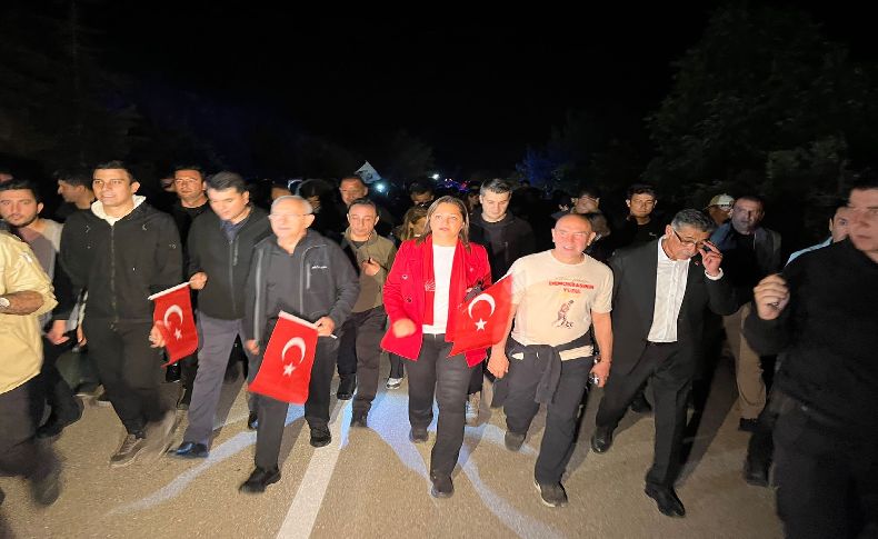 CHP Lideri Kılıçdaroğlu tarihi yürüyüşe katıldı