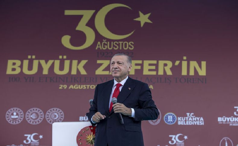 Cumhurbaşkanı Erdoğan: Bu millet imansızları İzmir'den denize dökmüştür