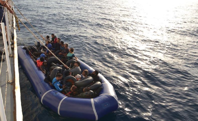 İzmir açıklarında 101 göçmen yakalandı, 128'i kurtarıldı