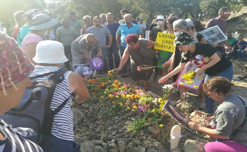 İzmir'de kocası tarafından öldürülen 2 çocuk annesi toprağa verildi