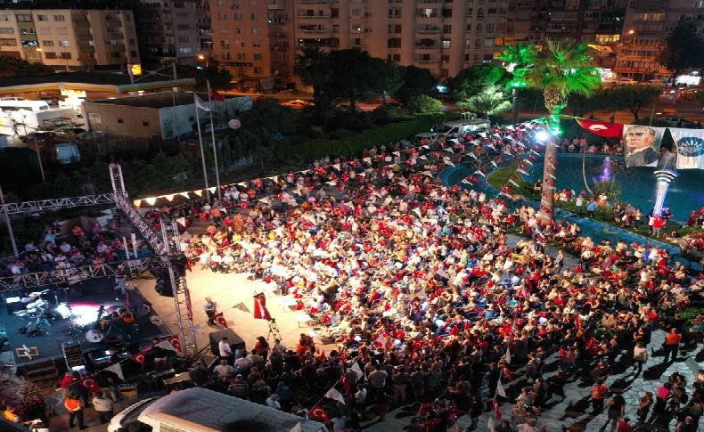 Karabağlar Büyük Zafer'in 100. yılını coşkuyla kutladı