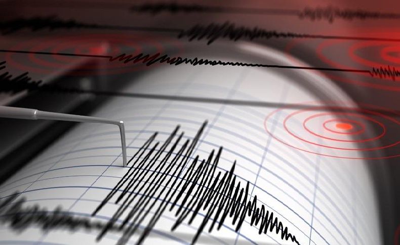 İzmir'de 5 büyüklüğünde deprem