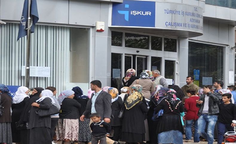 TÜİK 'İşsizlik azaldı' dedi vatandaş isyan etti