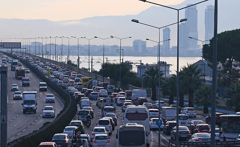Büyükeşhir'den İzmirlilere; 9 Eylül’de özel araç kullanmama çağrısı