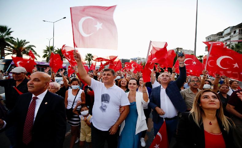 Karşıyaka'da 9 Eylül şöleni