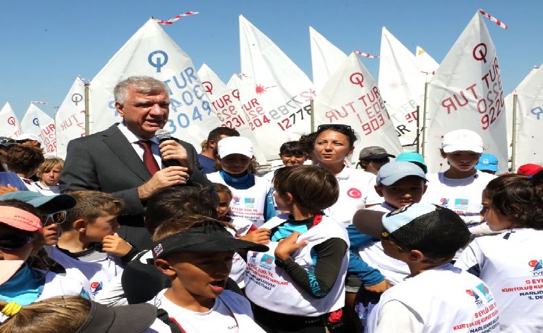 Narlıdere 'Yelken Yarışlarını' rekor katılımla tamamladı