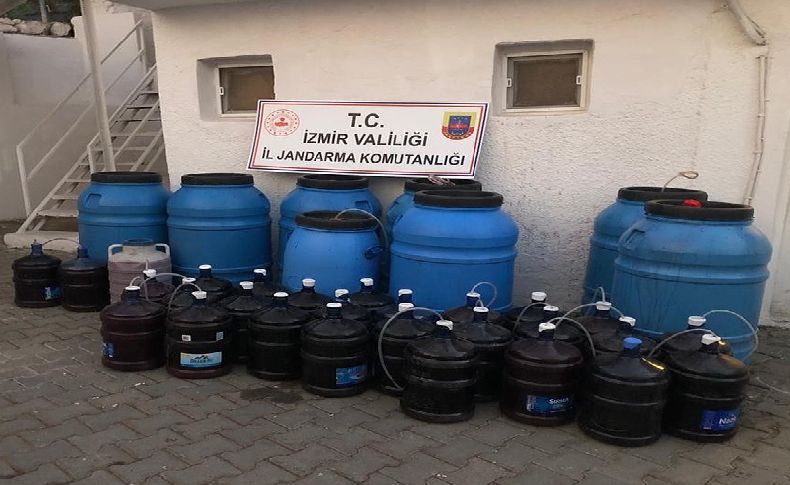 İzmir’de binlerce litre kaçak içki ele geçirildi