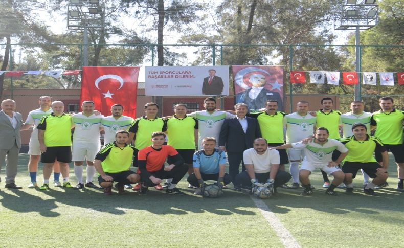 Bornova Belediyesi’nde birimler arası futbol heyecanı