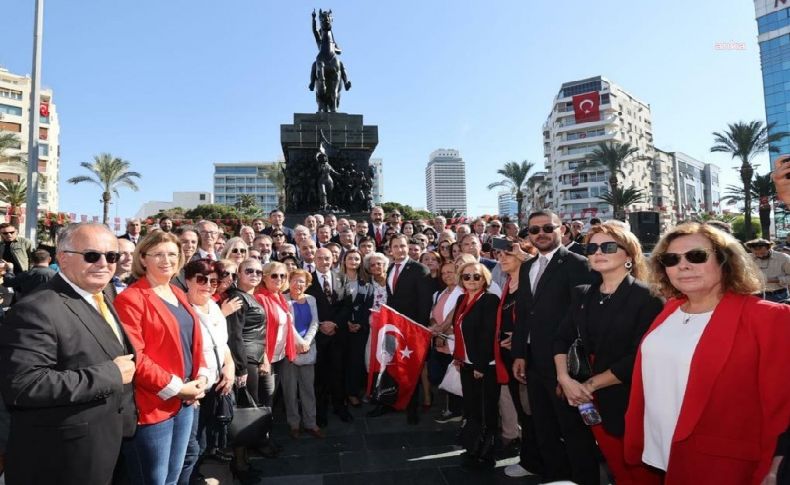 CHP İzmir’den alternatif tören: Yücel’den Ünal’a tepki, Erdoğan’a öneri