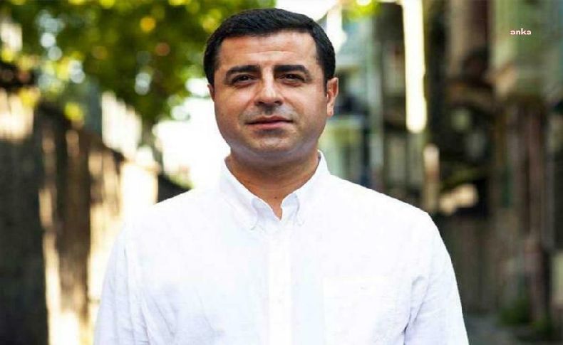 Davutoğlu,  Selahattin Demirtaş hakkındaki şikayetinden vazgeçti