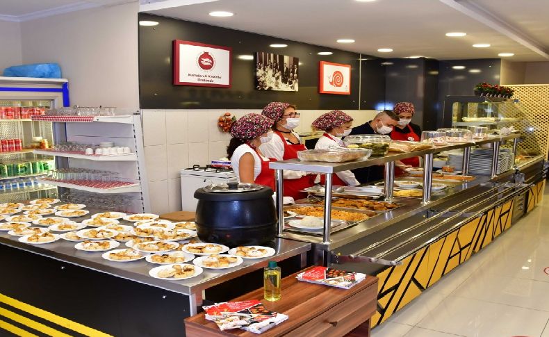 Narlıdere, emeğin sofrasını Barış Lokantası'na kurdu