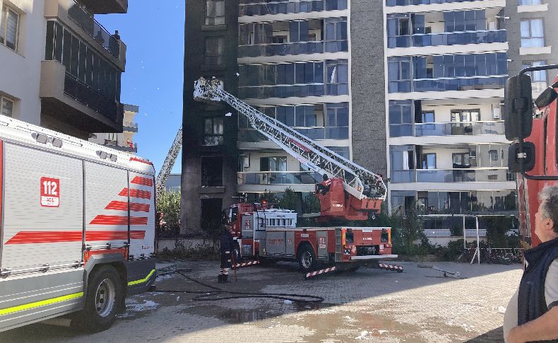 İzmir'de öğrenci yurdunda korkutan yangın