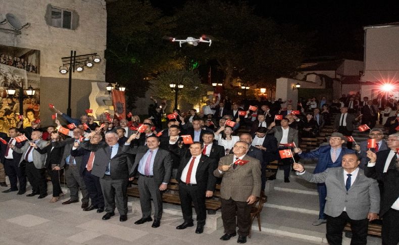 Konak'ta Cumhuriyet Bayramı'na coşkulu kutlama