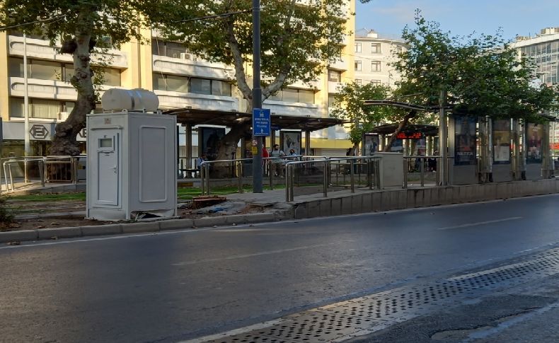 Tramvay duraklarına tuvaletler yerleştirildi