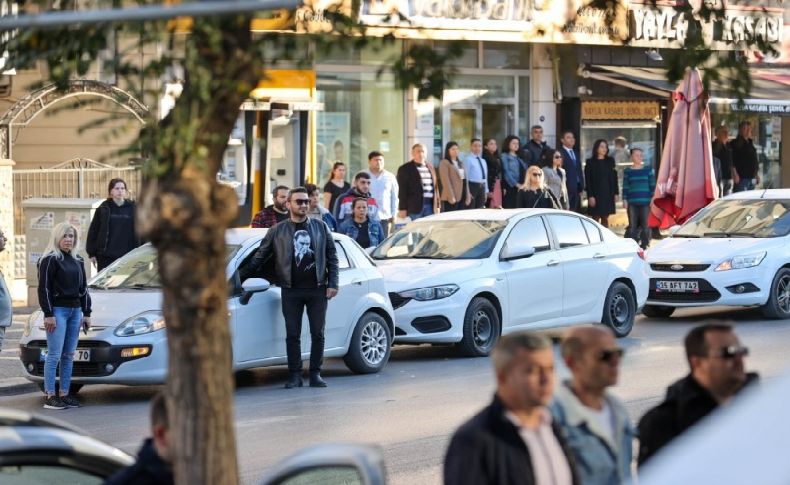 10 Kasım hüznü İzmir’i sardı