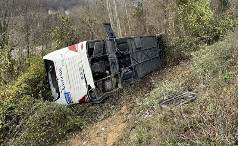 Bartın'da yolcu otobüsü devrildi: 39 yaralı