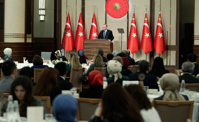 Erdoğan: Öğretmenlik Meslek Kanunu yürürlüğe girer girmez...