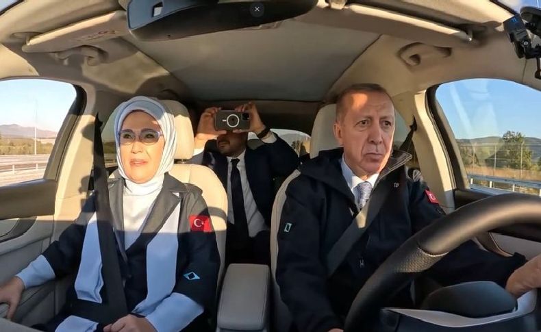 Erdoğan Twitter'da paylaştı İşte Togg aracını kullandığı anlar