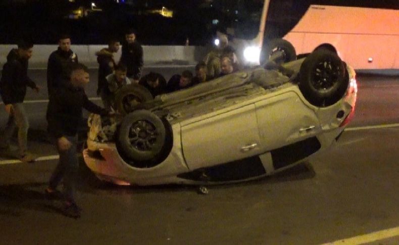 İzmir’de alkollü sürücü direksiyon hakimiyetini kaybederek takla attı