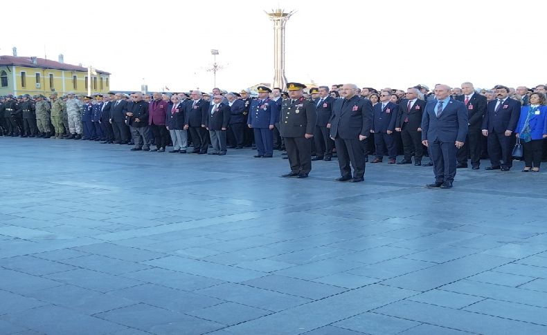 İzmir’de hayat ‘Ata’ için durdu