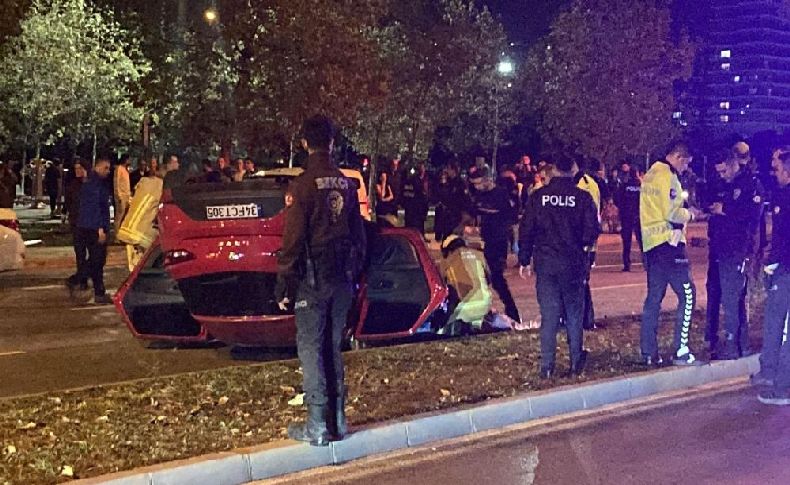 İzmir’de kontrolden çıkan otomobil takla attı: 1 ölü, 1 yaralı