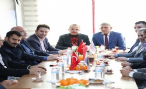 AK Partili Sürekli'den Kılıçdaroğlu tepkisi: 'Darbeye darbe, teröriste terörist diyemeyenlerin...'
