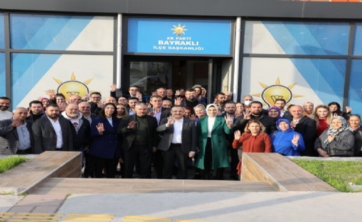 AK Partili Sürekli: “İzmir, hizmet fakirliğinden usandı”