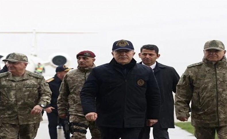 Bakan Akar Suriye sınırında