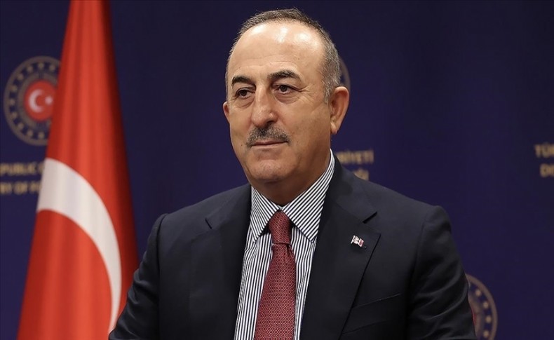 Bakan Çavuşoğlu'ndan Yunanistan mesajı