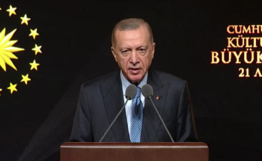 Erdoğan: Nazım Hikmet’e de aynı şekilde sahip çıkıyoruz