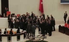 İYİ Partili Örs'e yumruk atan AK Partili Işık'a ceza verildi