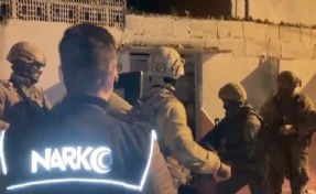 İzmir'de 50 adrese eş zamanlı zehir baskını: 37 gözaltı