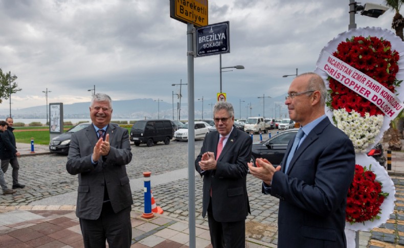 İzmir'de Brezilya Sokağı açıldı