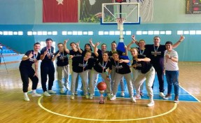 İzmir’in Kadın Basketbol şampiyonu Kavram Meslek Yüksekokulu oldu