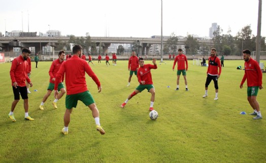 Karşıyaka, içeride ve dışarıda aynı